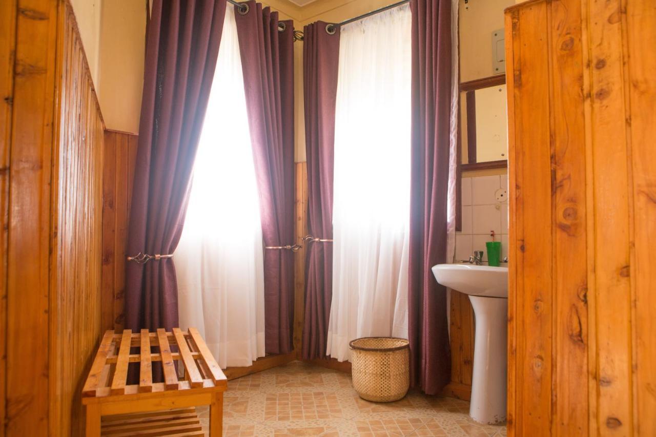 Bunyonyi Safaris Resort Kabale Exterior foto